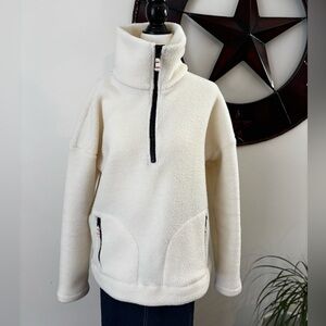 Hatley Heritage White Basic/ Cozy Fleece with Stand Collar Sz S